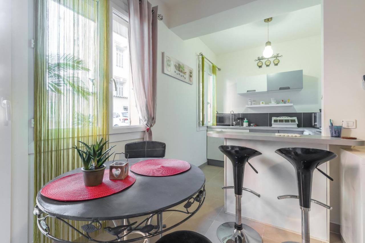 Appartement Cosy At Port Nice